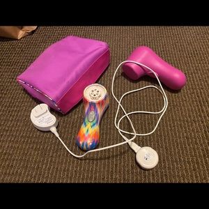 Clarisonic facial cleansing mia2